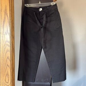 Loft Petites 0P Wide Legged Black Capri Pants